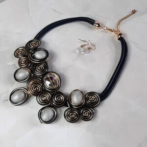 Unique Coiled Wire Statement Bib Necklace Set
